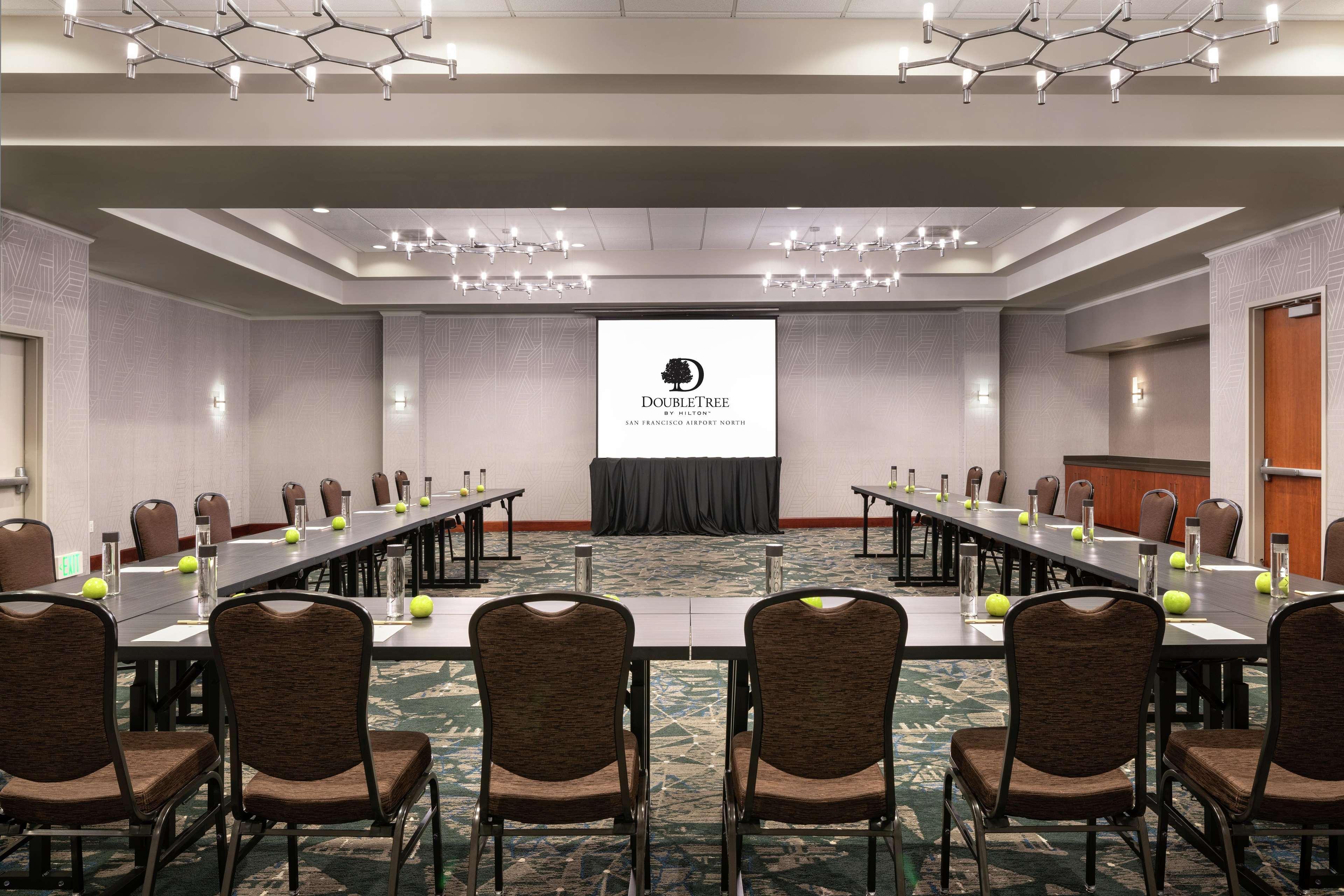 Hotel Doubletree By Hilton San Francisco Airport North Bayfront Brisbane Esterno foto