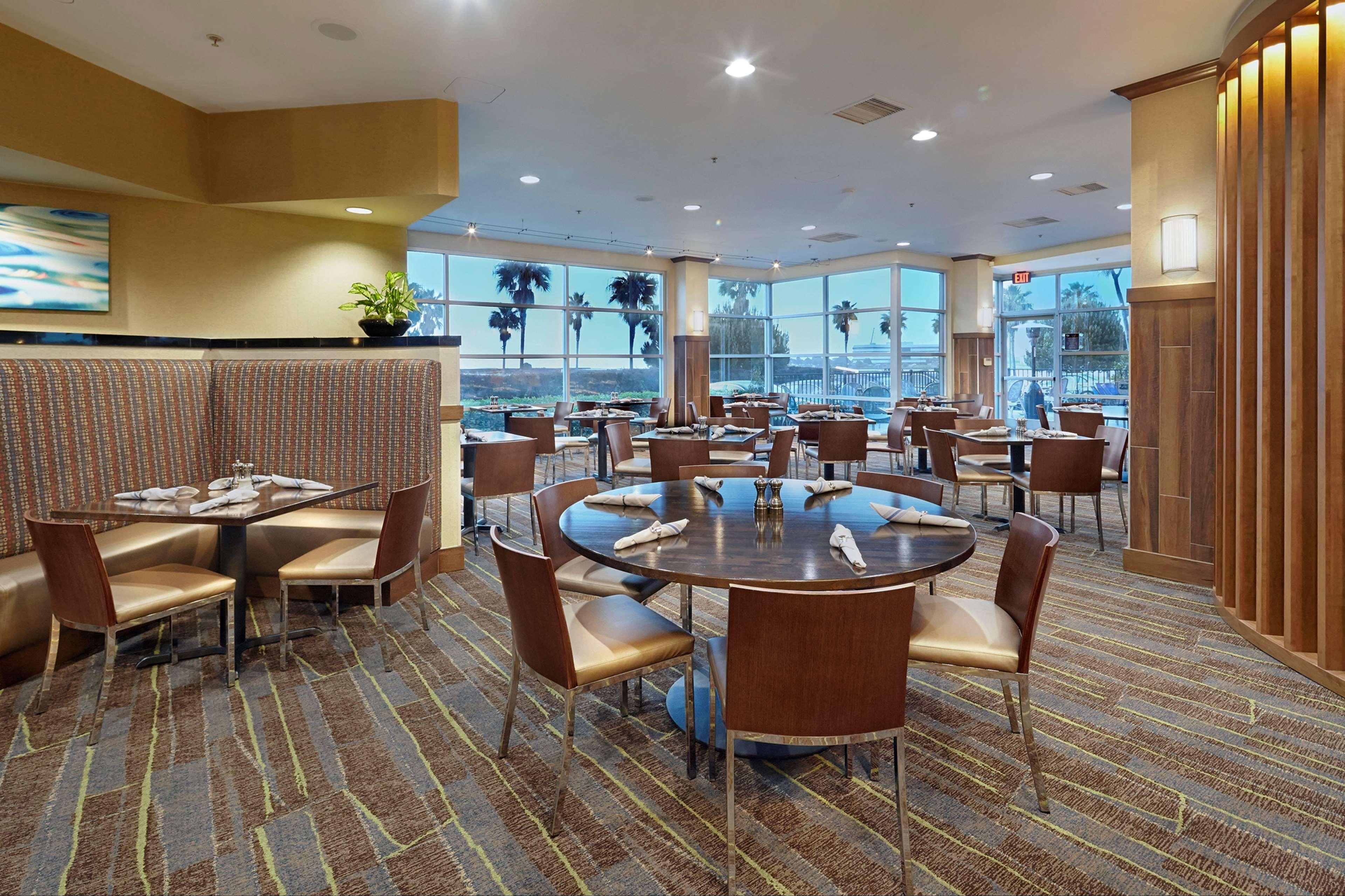 Hotel Doubletree By Hilton San Francisco Airport North Bayfront Brisbane Esterno foto