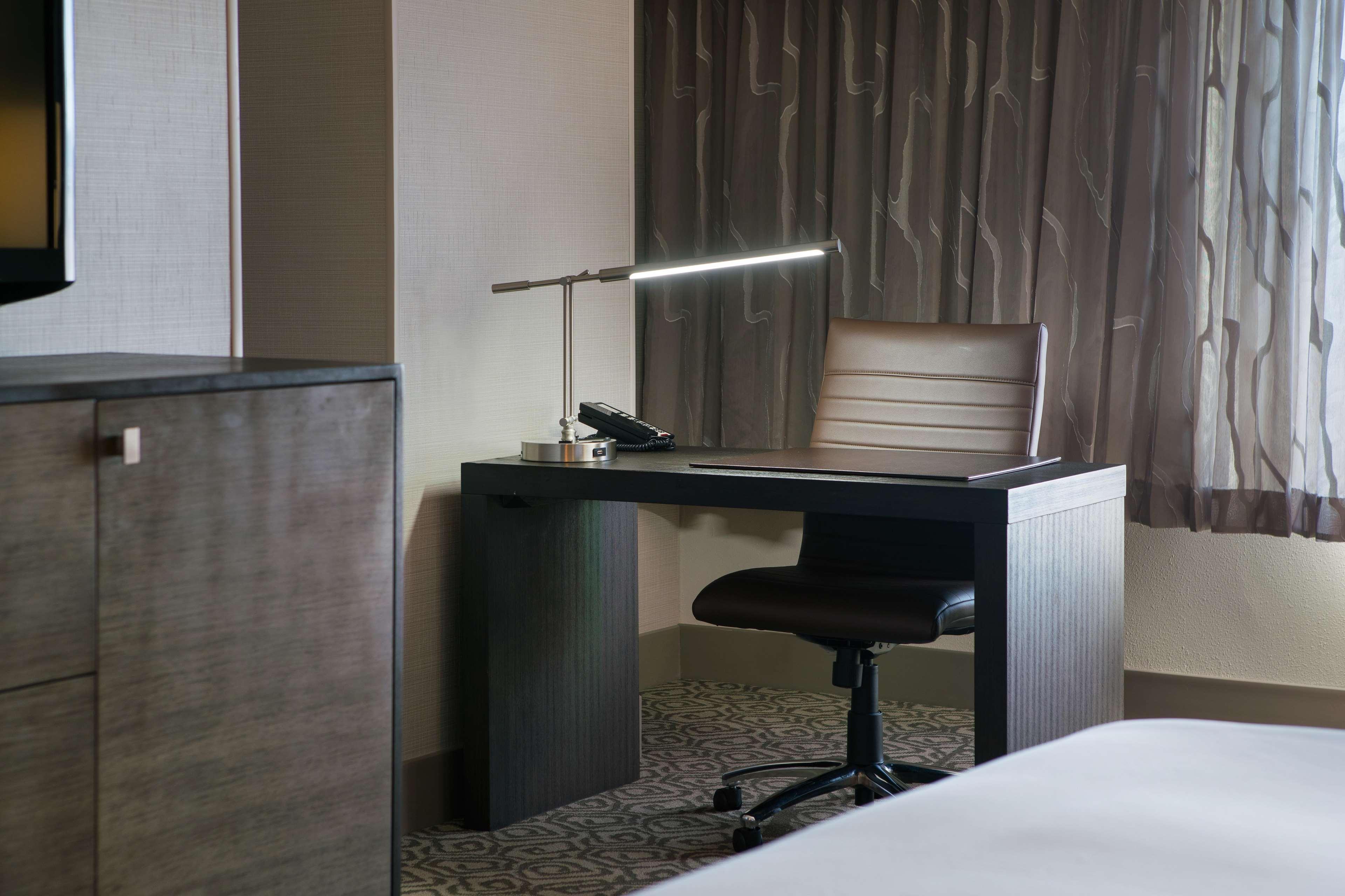 Hotel Doubletree By Hilton San Francisco Airport North Bayfront Brisbane Esterno foto