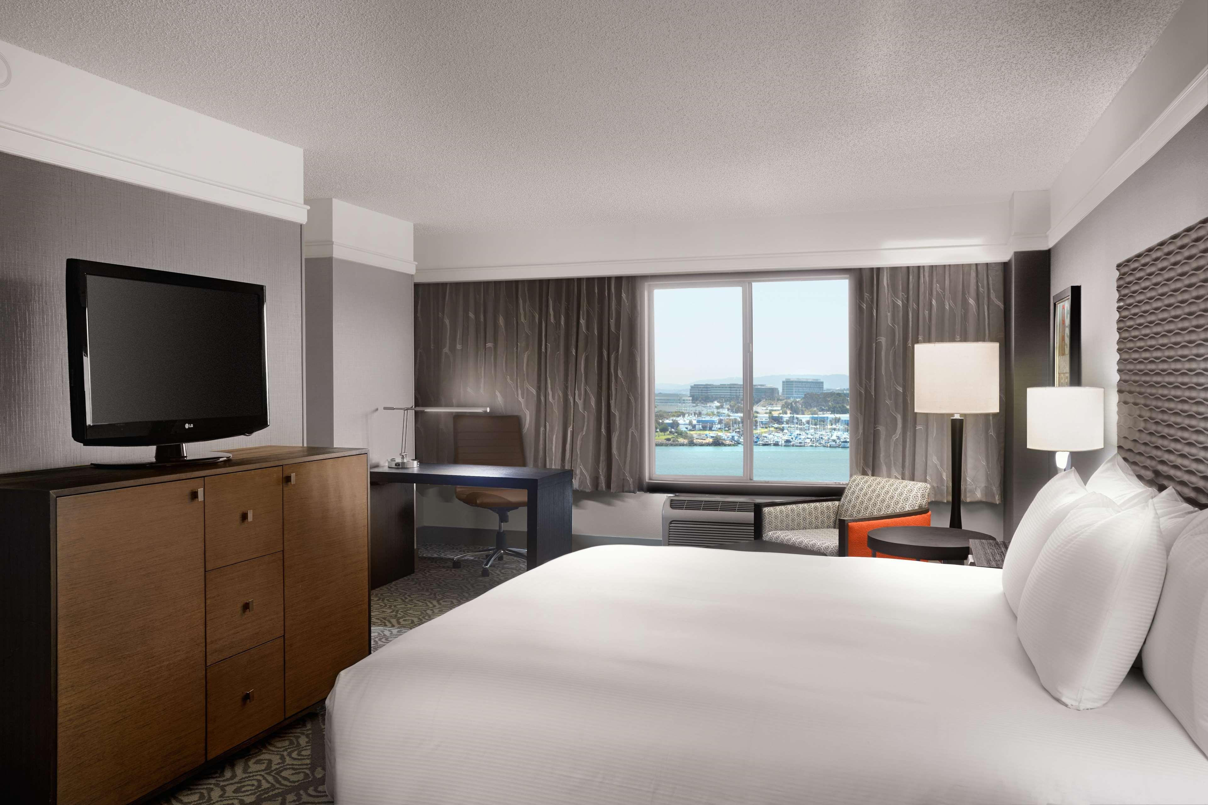 Hotel Doubletree By Hilton San Francisco Airport North Bayfront Brisbane Esterno foto